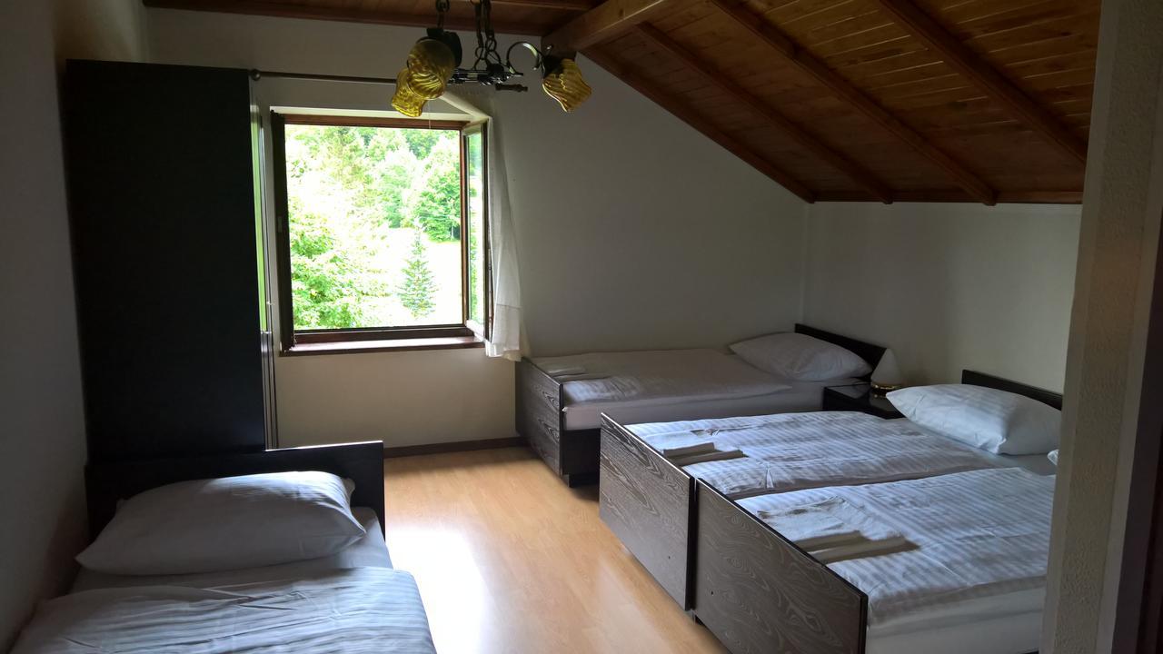 Gostilna Lokve Bed & Breakfast Exterior photo
